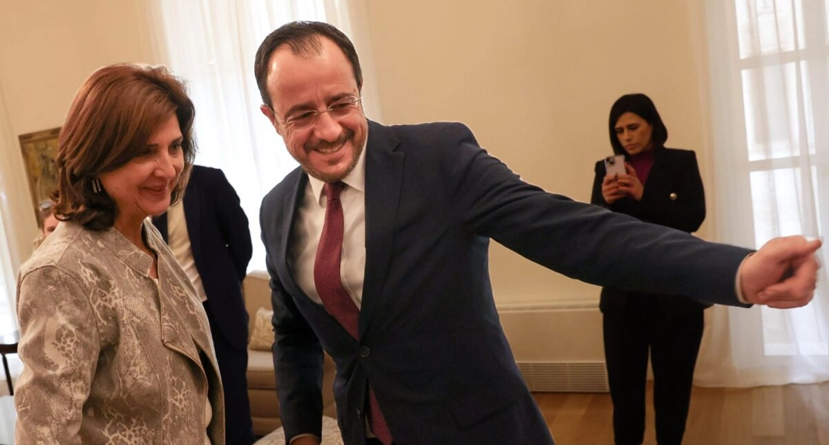 Κυπριακό: Στην Κύπρο η Ολγκίν – Αρχίζει νέος κύκλος επαφών με ορίζοντα την τριμερή της 9ης Νοεμβρίου